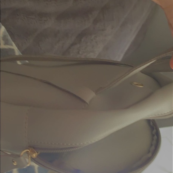 Backpack - Picture 3 of 5